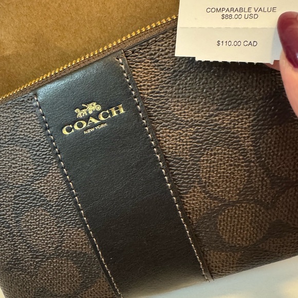 Coach Brown and Black Wristlet- new - Picture 3 of 7